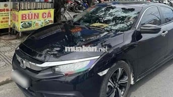 Honda Civic 2017 1.5L Vtec Turbo - 32000 km