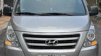 Hyundai Starex máy dầu 2017 9 Chỗ - Gia đình dùng