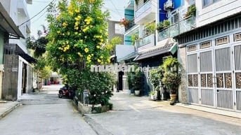 Cho thuê nhà 2 lầu, đường 2 xe hơi né nhau