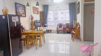 Cho Thuê căn hộ dt 68m2, 2 PN-2WC, Chung Cư Green Town Bình Tân