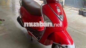 Elizabeth Fi xăng phun ngay chủ mua mới chưa bung