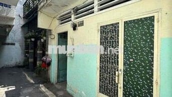 Bán Nhà cấp 4 dt 4.3 nở hậu 4.7 dài 15.5m. Nguyễn Oanh p17.