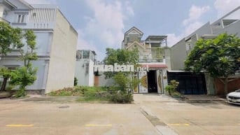 Đất mặt tiền ngay trung tâm hành Chính Dĩ An phường Dĩ An tp Dĩ An