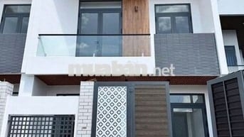 Hạ Giá 300tr Bán Gấp Căn Nhà Lầu Ngang 6m,gGần Trạm Thu Phí Bửu Long