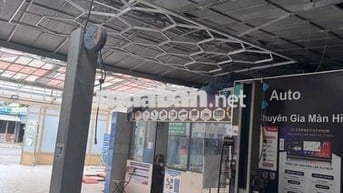 Cho thuê lại gara hoặc sang nhượng cả gara 10x30 ở lê thị hà hóc môn