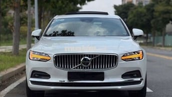 VOLVO S90 2021