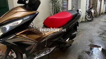 cần bán xe airblade màu đen vàng