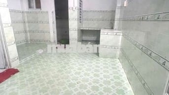 Phòng cho thuê kế bên trường marketing và gần cầu Tân Thuận