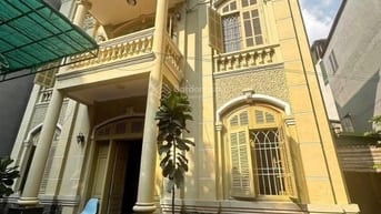 BIỆT THỰ SÂN VƯỜN KIỂU PHÁP GIỮA TRUNG TAM CẦÙ GIẤY (CHÍNH CHỦ)