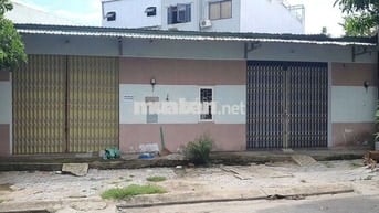 Ngang 13m , Ngay trung Tâm làng đaj học , thích hợp xây tòa căn hộ