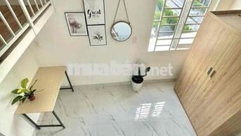 CHO THUÊ PHÒNG RỘNG CÓ GÁC CỬA SỔ TRỜI THÔNG THOÁNG SẠCH SẼ MỚI TOANH