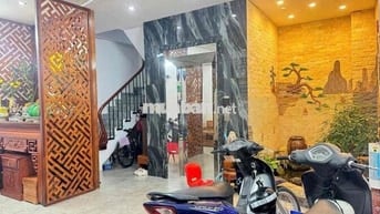 Bán nhà phố Ái Mộ Mặt Ngõ ô tô đỗ cửa Thang máy 39m.6t giá 11.95tỷ.