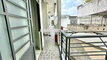 Giá rẻ - Ngã Tư Bốn Xã - Vị trí thuận tiện