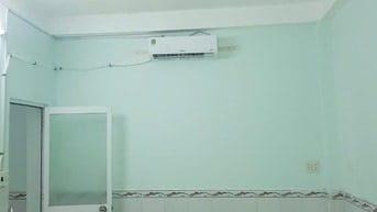 PHÒNG TRỌ MỚI SƠN SỬA CÓ MÁY LẠNH KỆ BẾP GIỜ GIẤC TỰ DO 