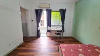 CHO THUÊ CHDV 1 PHÒNG NGỦ BAN CÔNG TÁCH BẾP NGAY TRUNG TÂM BÌNH THẠNH