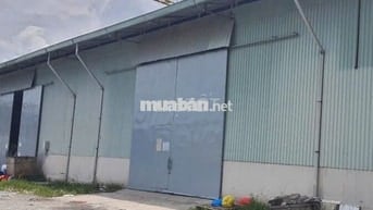 Cần cho thuê gấp kho ở Đường Nguyễn Văn Quỳ diện tích 360m2 đường cont