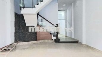 CẦN CHO THUÊ NHÀ MẶT TIỀN GẦN CHỢ 12TR