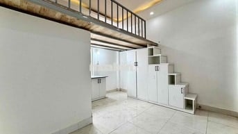 PHÒNG CÓ GÁC CỬA SỔ TRỜI CẦU THANG HỘP MỚI XÂY KẾ ĐẦM SEN-NGÃ TƯ 4 XÃ