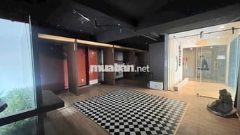 Siêu hiếm, MB tầng trệt Mặt tiền Nguyễn Du ngay vòng xoay Phù Đổng