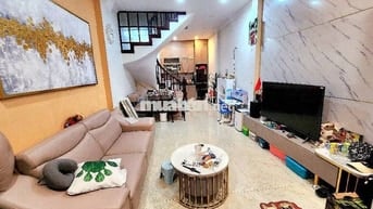 Bán nhà Nghĩa tân, Cầu giấy, phân lô, ô tô, vỉa hè, NT đẹp, 30m²,1x tỷ