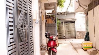 NHÀ NHỎ XINH MỚI XÂY (LÊ VĂN SỸ - Q3) 