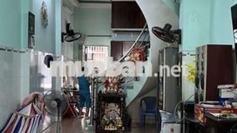 Cho thuê nhà nguyên căn Quận 8 , gần cầu Nguyễn Văn Cừ