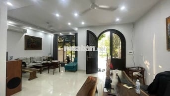 Cho thuê liền kề Sao Biển 90m²,mặt công viên 15 triệu/th Vin Gia Lâm