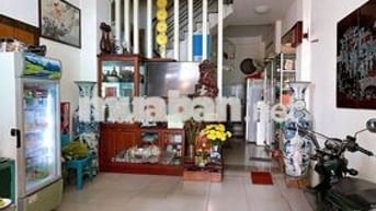 [CẦN BÁN NHÀ CHÍNH CHỦ] Nhà 3 lầu đường số Q4, xe hơi tới nhà,