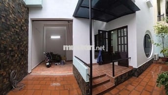 Cho thuê nhà mặt tiền đường Hiền Vương, dt 8x19 trệt 2 lầu