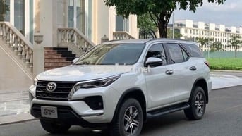 Toyota Fortuner 2022 2.4 4x2 AT - 55000 km