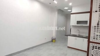Nhà 5 tầng tại khu đô thị xa la có thang máy giá chỉ 7,9 tỷ