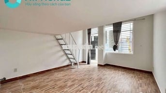 Phòng trọ sinh viên giá rẻ có gác máy lạnh ngay công viên làng hoa