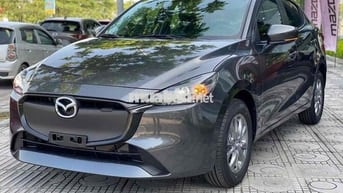 Mazda 2 giảm giá cực sốc cuối năm