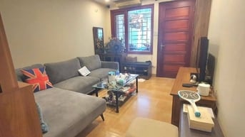 Nhà Nguyễn Ngọc Vũ, 72m x3T-MT Đẹp-KD-Ở-2 Thoáng-Ngõ Thông-Gara Ô Tô