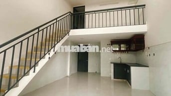 nhà 2 căn 1 sổ khu dân cư hiện hữu hẻm 4 m . 2 phòng ngủ 1 phòng thờ
