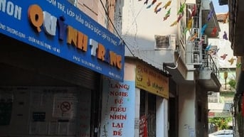 Nhà ngõ Trại Cá đường Trương Định DT 45m2 x 2t  mt 3,5  giá 13xx tỷ