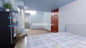 Còn *** tầng 7 có gác xép view triệu đô ngõ 74 Kim Ngưu