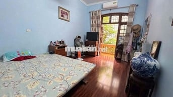 BA BƯỚC RA OTO- TRUNG TÂM TÂY HỒ- KCBT CHẮC CHẮN- TIỆN ÍCH BẠT NGÀN