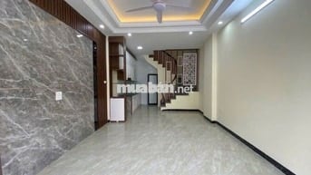 Nhà 206 Cổ Linh Đối Diện Aeon Long Biên Ô Tô Nhỏ Qua Cửa – 6.x tỷ