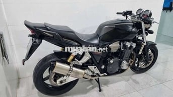 CB1300
