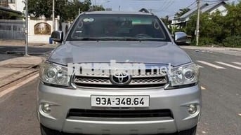 Toyota Fortuner 2010