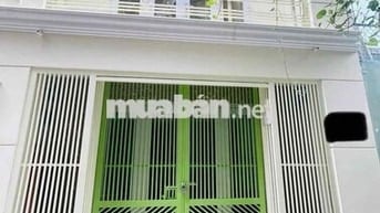 Trung tâm quận 10, 3 tầng, nở hậu tài lộc, sát mặt tiền