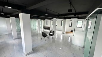 Cho thuê văn phòng tại Hoàng Diệu, 30 triệu VND, 131m2, view đẹp