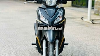 Xe máy Honda Wave RSX màu đen vàng bạc