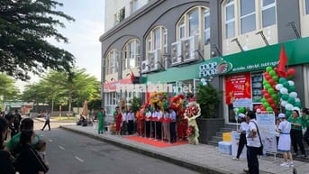CẦN BÁN CĂN NHÀ RẤT MỚI. ĐẦY ĐỦ NỘI THẤT. LH XEM NHÀ !