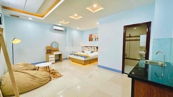 Căn Hộ Full Nội Thất - Rộng Rãi - Thoáng - Ngã Tư Bốn Xã - Hoà Bình