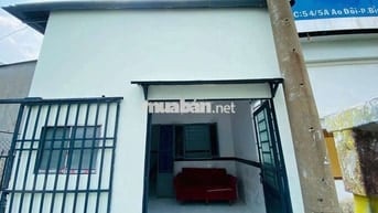 NHÀ NHỎ PHÙ HỢP Ở GIA ĐÌNH TRỐNG SẴN CÓ THỂ Ở LIỀN RIÊNH BIỆT