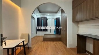 BÁN NHÀ CẦU GIẤY - NHÀ ĐẸP GẦN PHỐ - VỊ TRÍ VÀNG - DÒNG TIỀN ỔN ĐỊNH