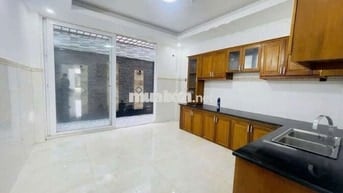Nhà 1 Trệt 3 Lầu 6PN 4x20m Mặt Tiền KDC Nam Long Phú Thuận