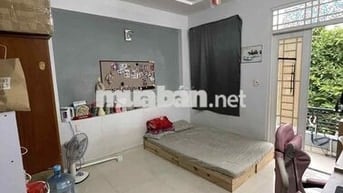 Trống 1 phòng trong nhà nguyên căn đường Ngô Đức Kế, Bình Thạnh